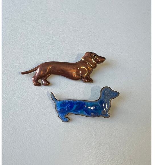 Sausage dog Daschund  Painted enamel brooch /pin Set 2 - Picture 1 of 5
